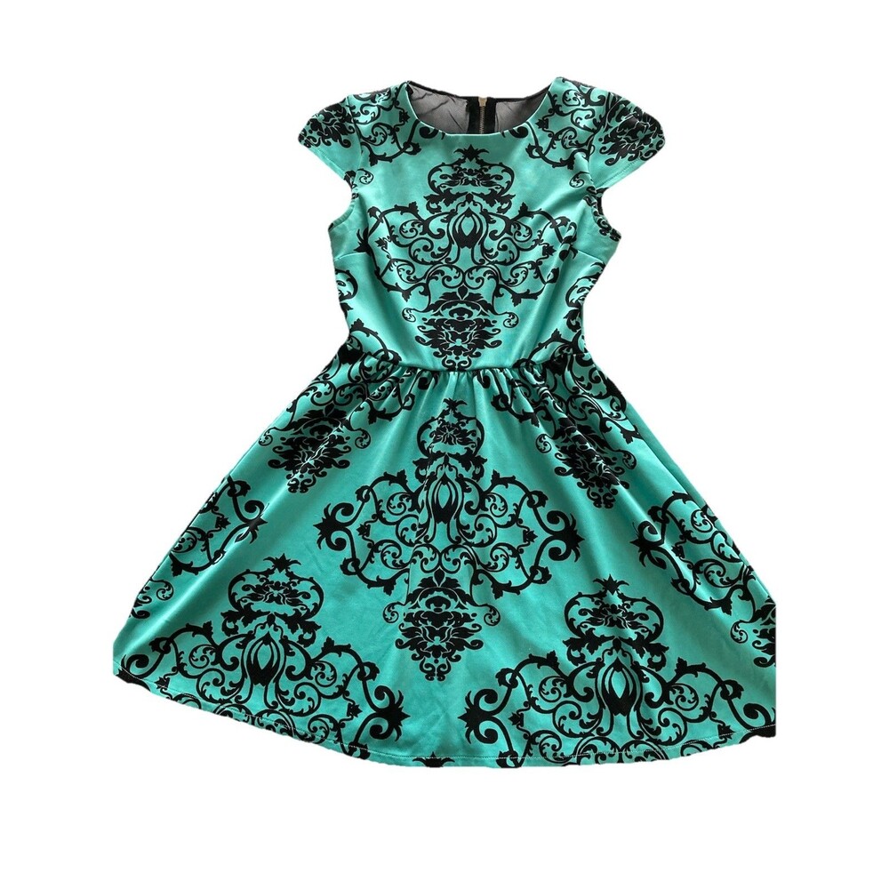 B. Darlin Aqua & Black Geometric A Line Mini Good Condition Extra Small Zip Back